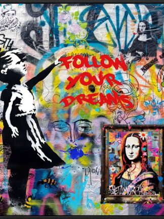 handmålad tavla graffiti med färgstark vägg, stencil av en flicka som sträcker sig mot en röd hjärtballong och röd text 'follow your dreams'.