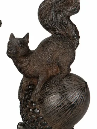 Ekorre på Ekollon Sittande 9x14x18cm