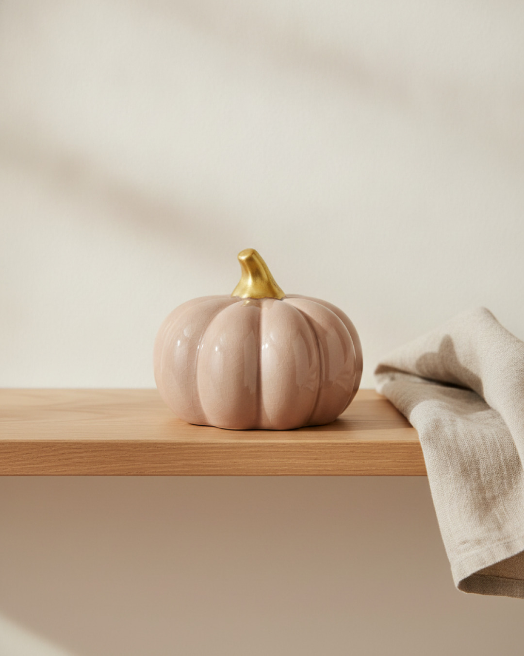 pumpa beige låg l 10.5×10.5x8cm – miljöbild