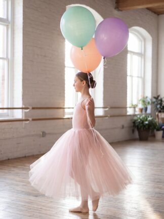 poster ballerina i balettsal rosa